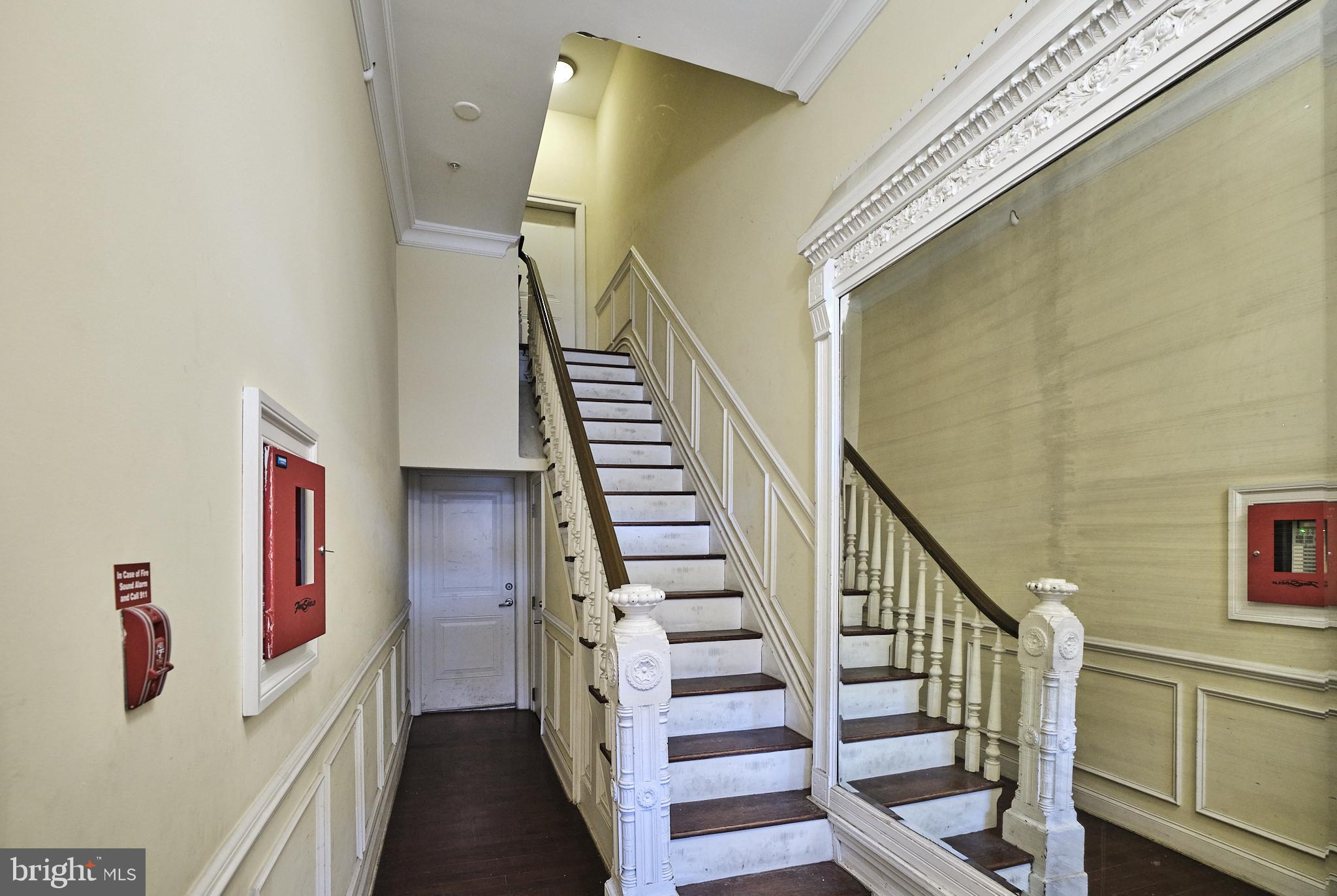1912 SPRING GARDEN STREET 2
