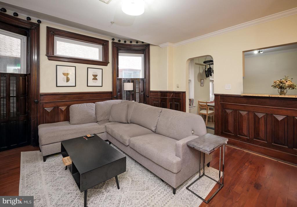 1912 SPRING GARDEN STREET 2