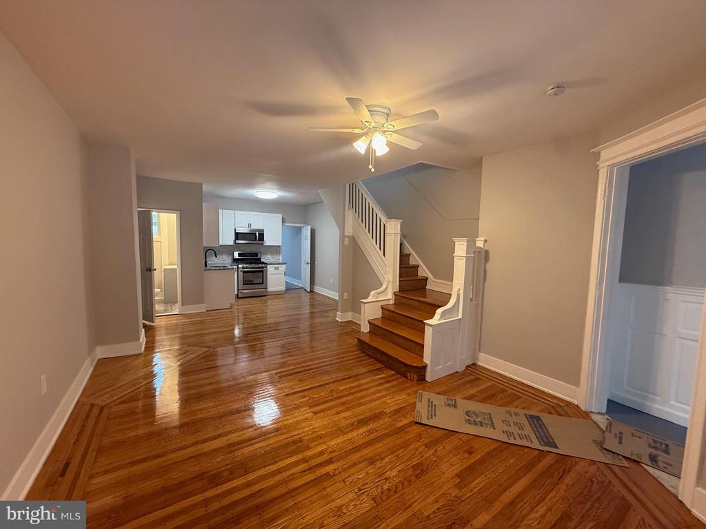1439 W OLNEY AVENUE