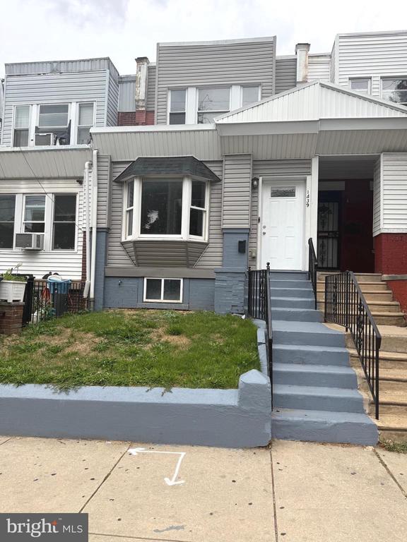 1439 W OLNEY AVENUE