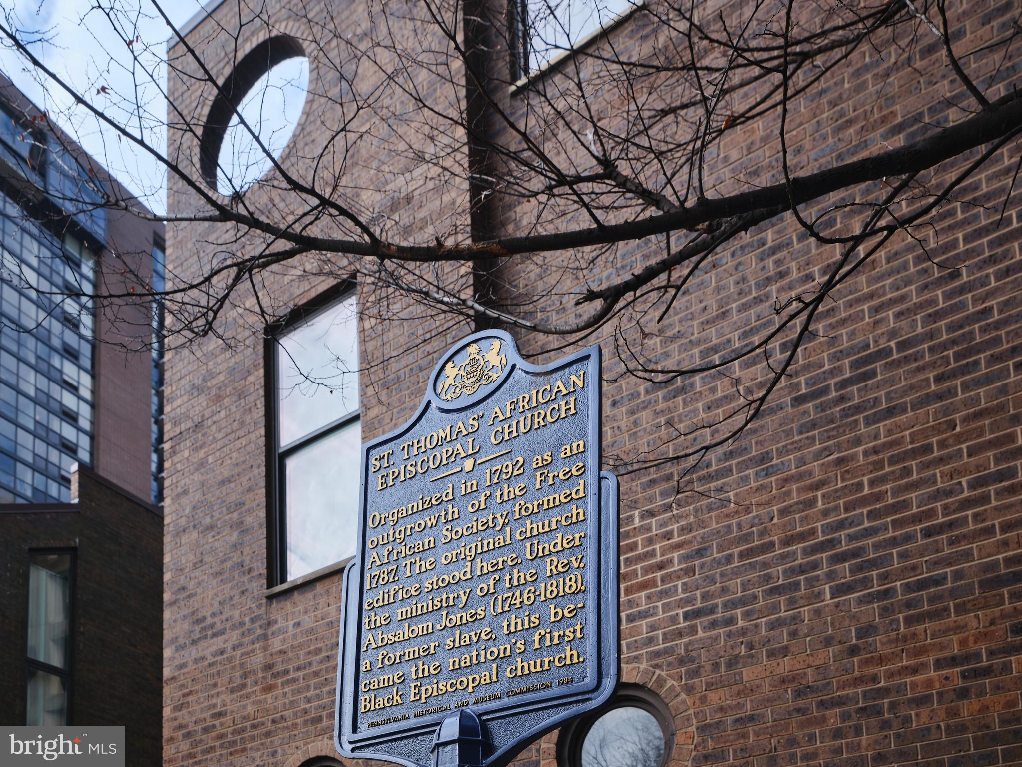 18 SAINT JAMES COURT