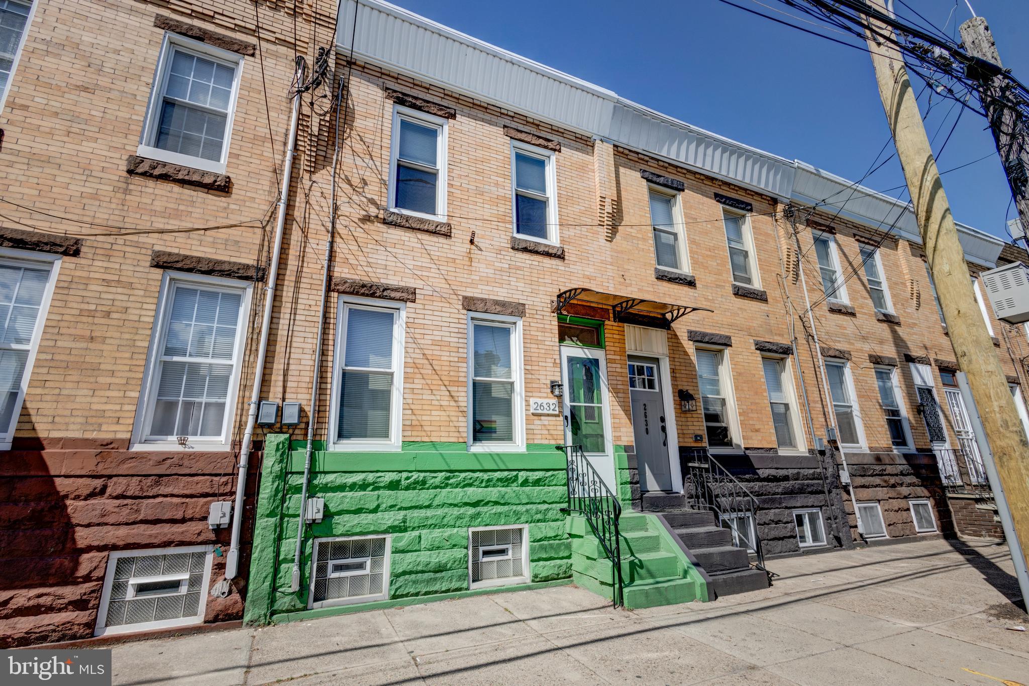 2632 E VENANGO STREET