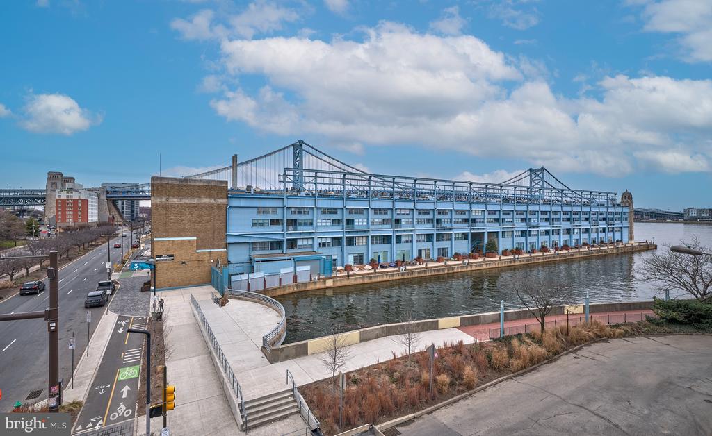 3 N CHRIS COLUMBUS BOULEVARD Unit: MD329