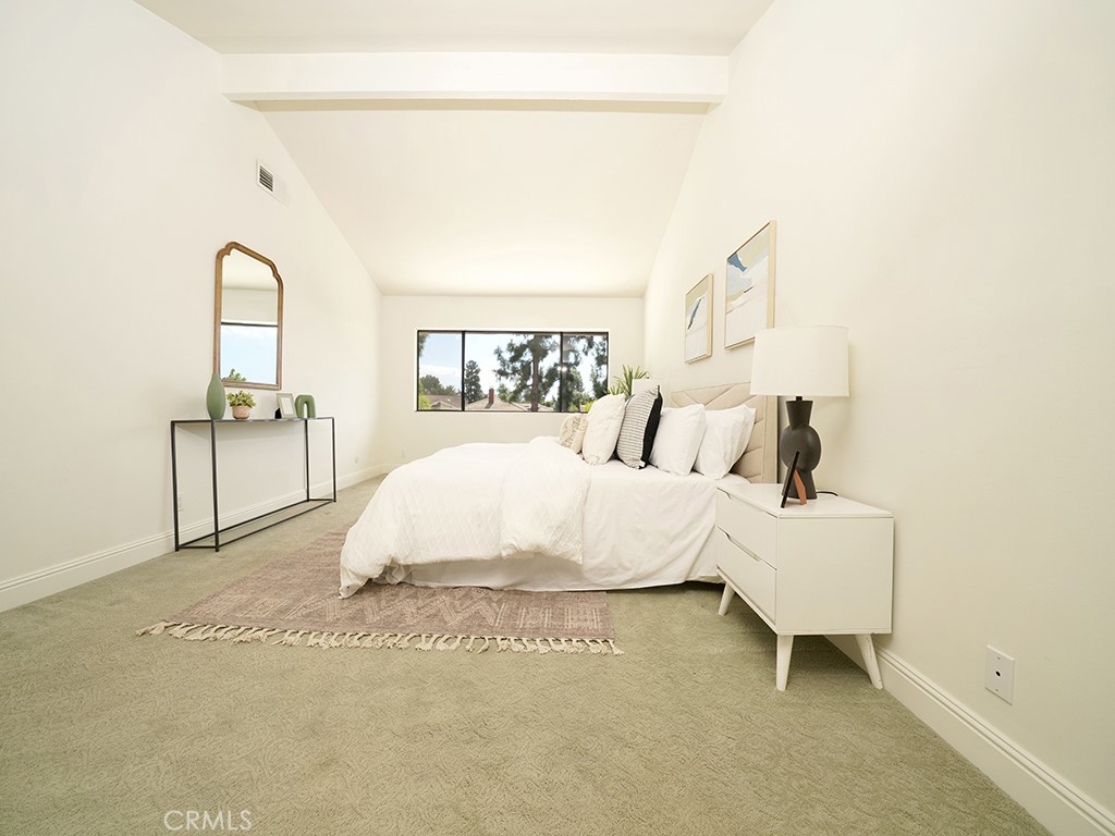 18072 Rosanne Circle