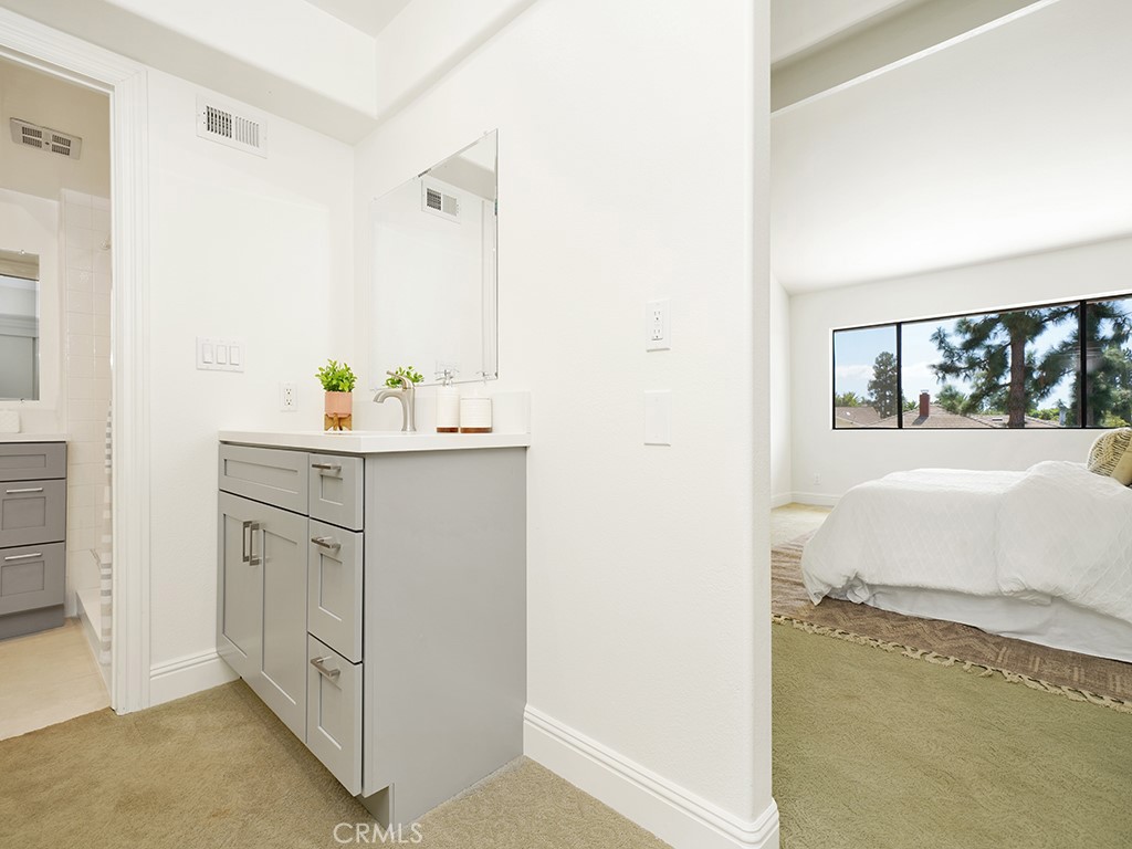 18072 Rosanne Circle