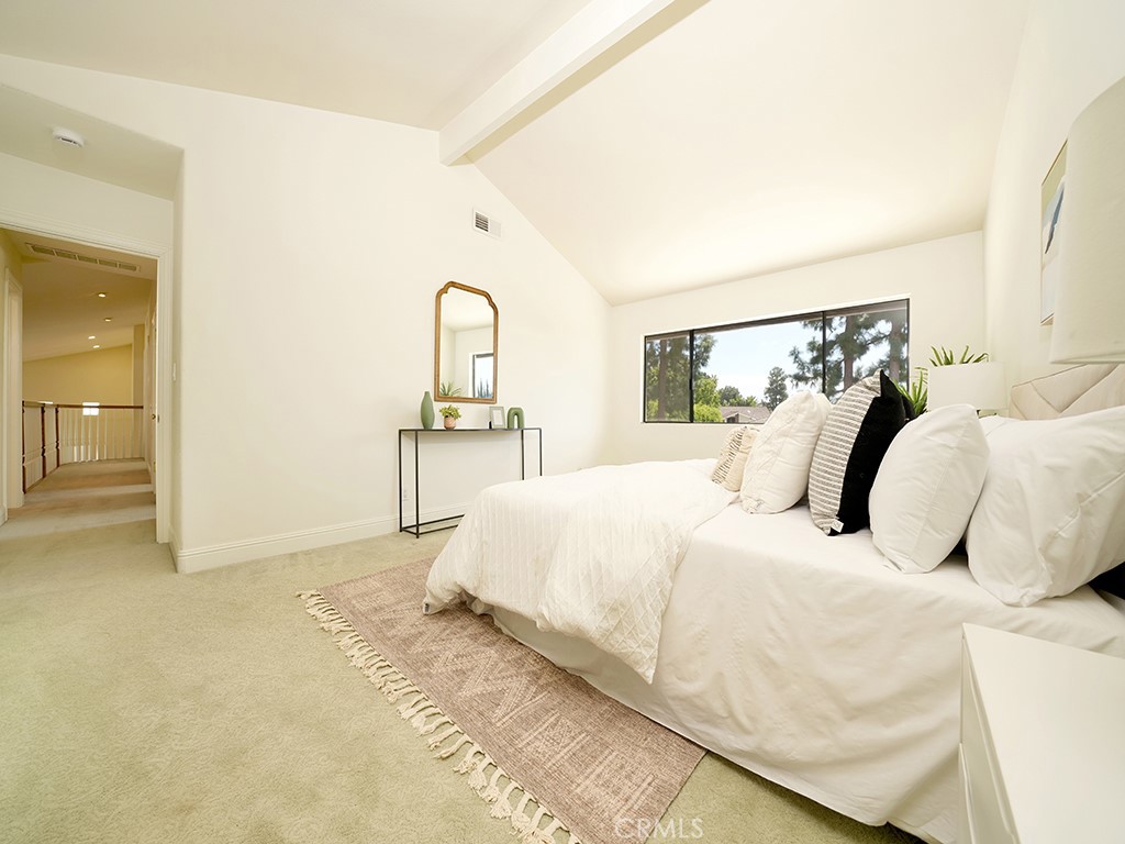 18072 Rosanne Circle