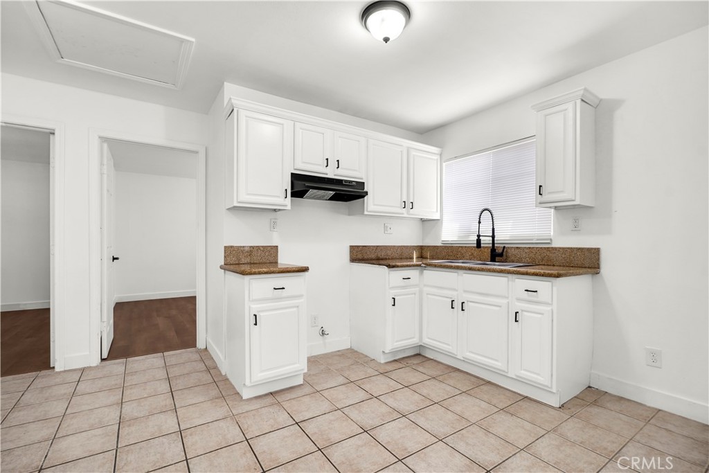 125 W Tichenor Street