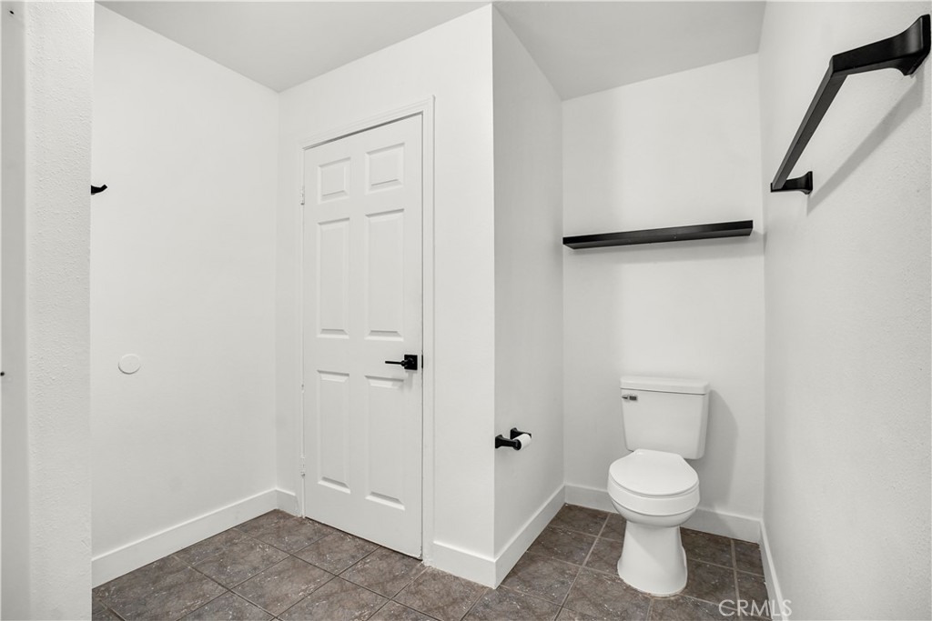 125 W Tichenor Street