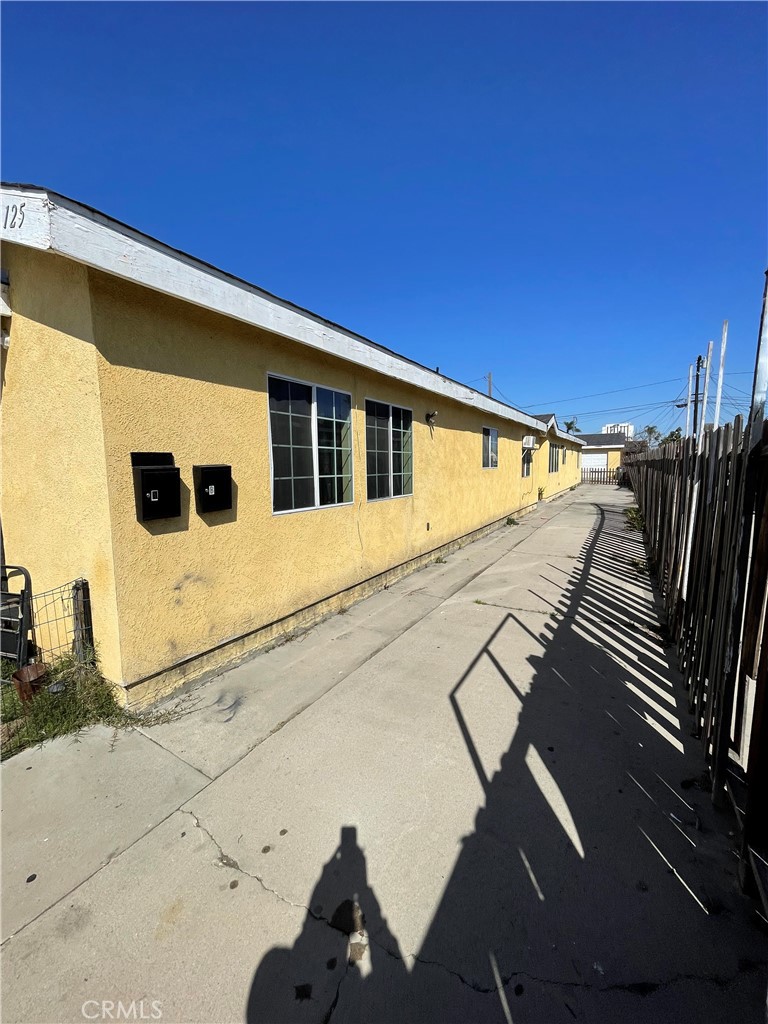 125 W Tichenor Street