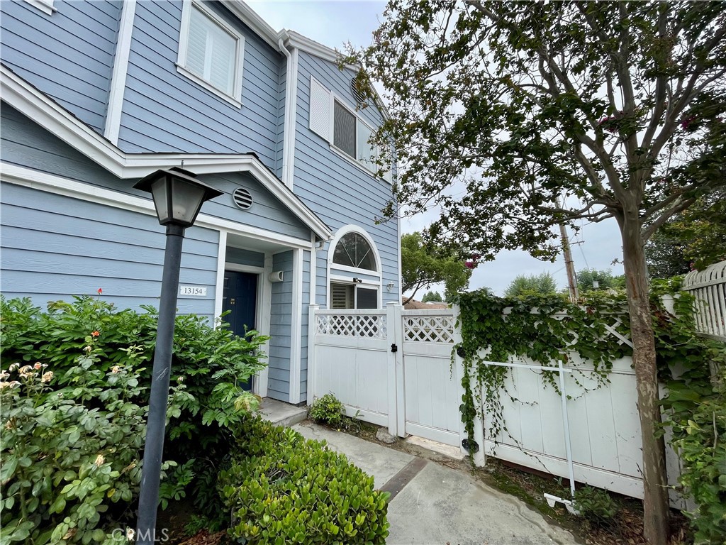 13154 Sycamore Village Drive