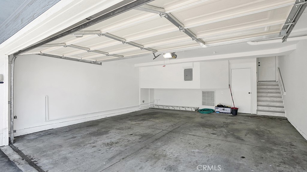 13154 Sycamore Village Drive