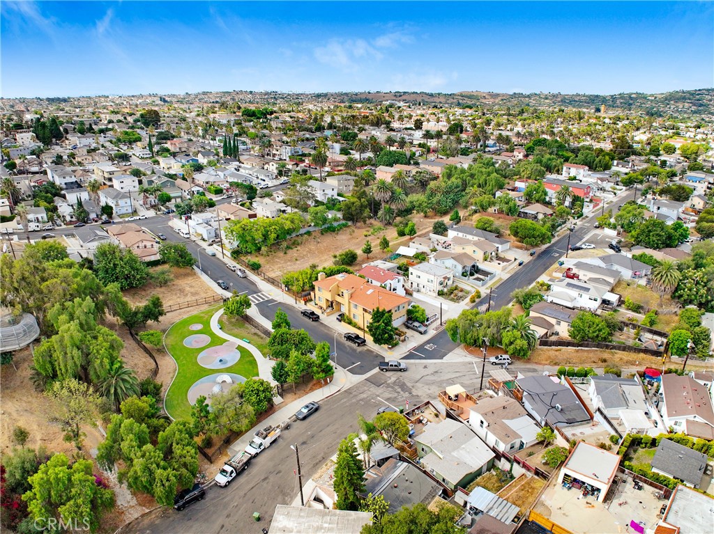 734 Summerland Place