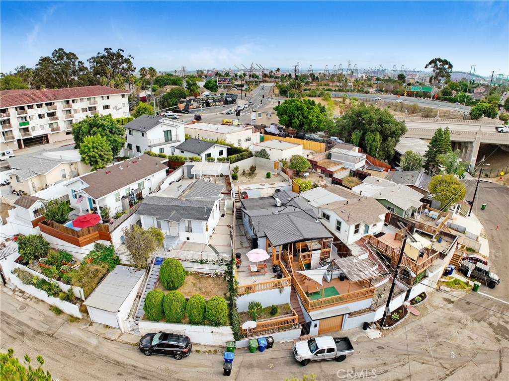 734 Summerland Place