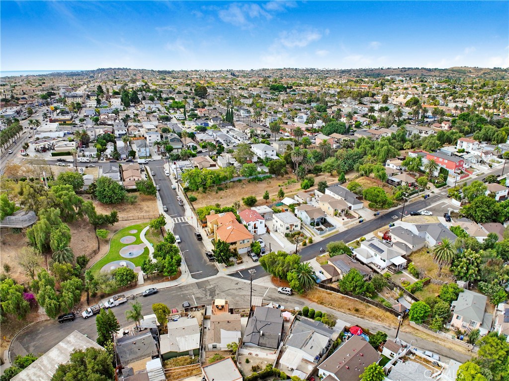 734 Summerland Place