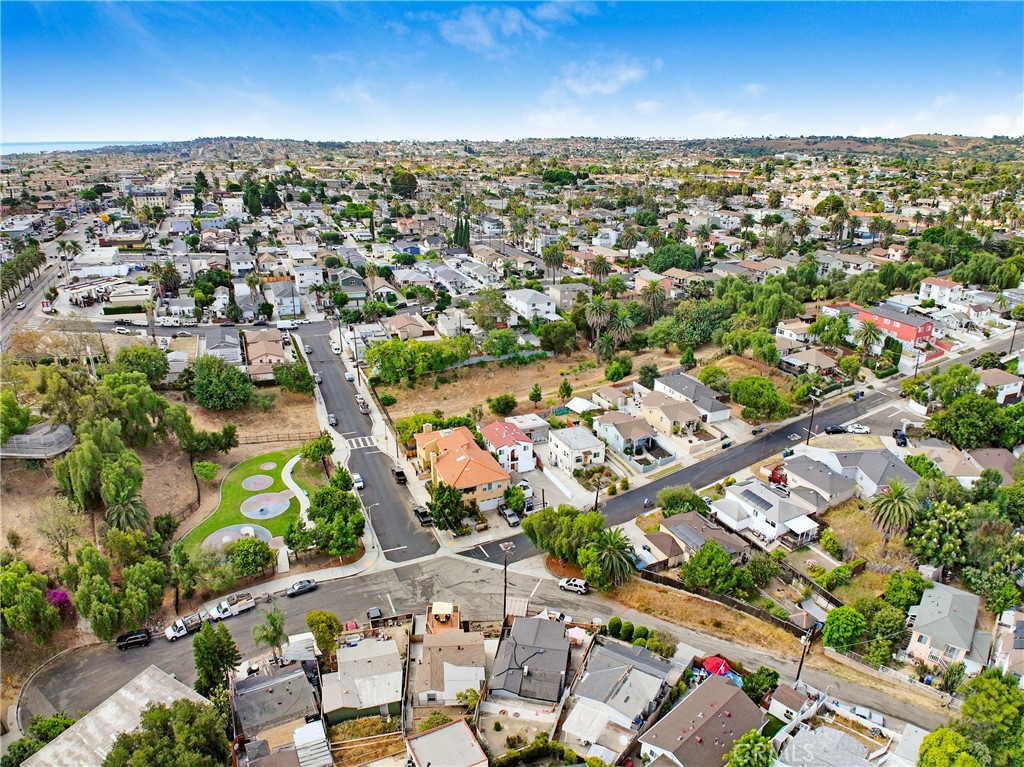 734 Summerland Place