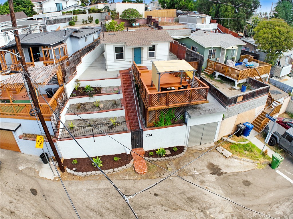 734 Summerland Place