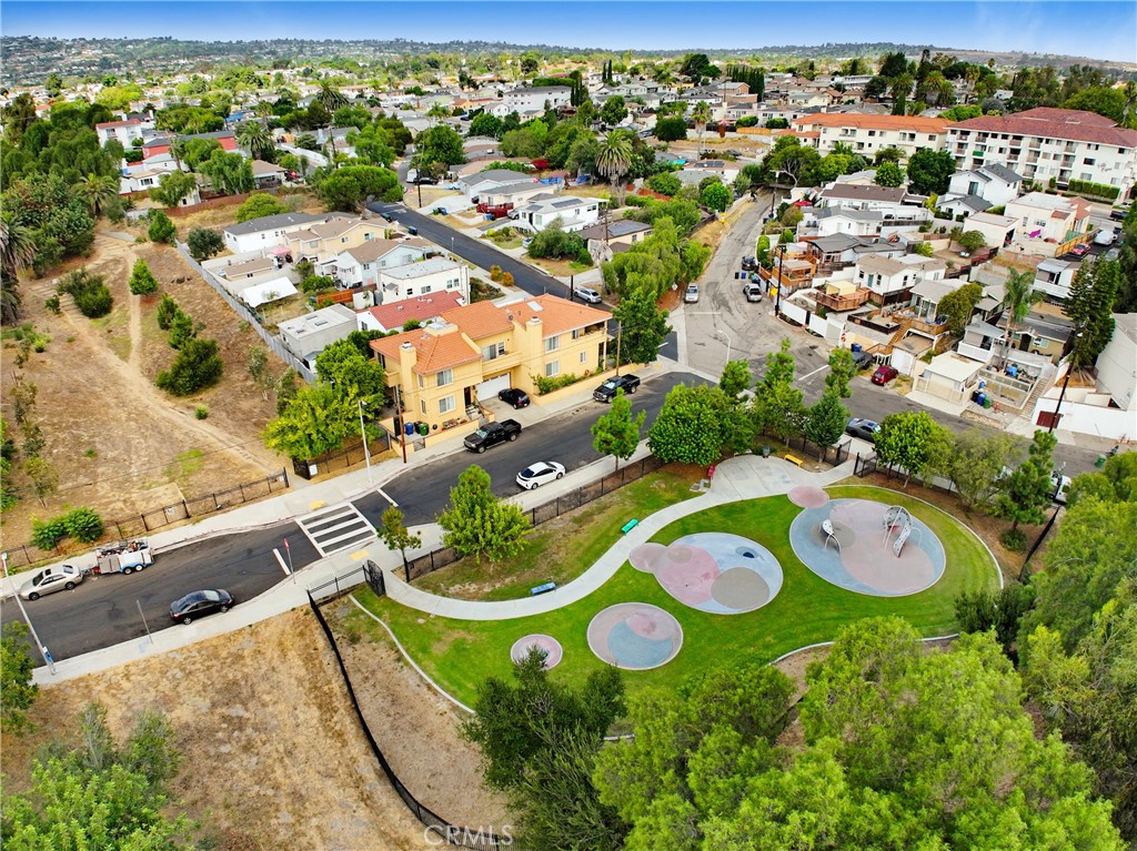 734 Summerland Place