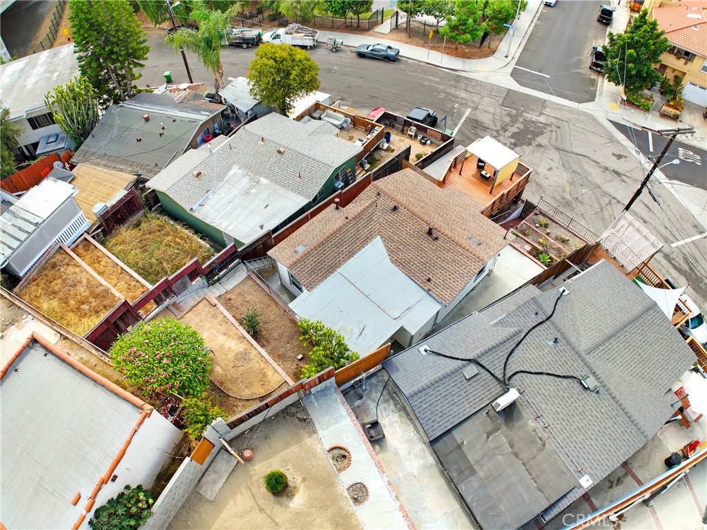 734 Summerland Place