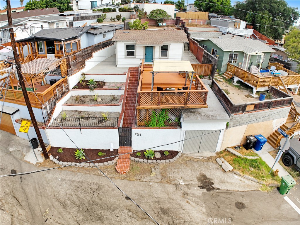 734 Summerland Place