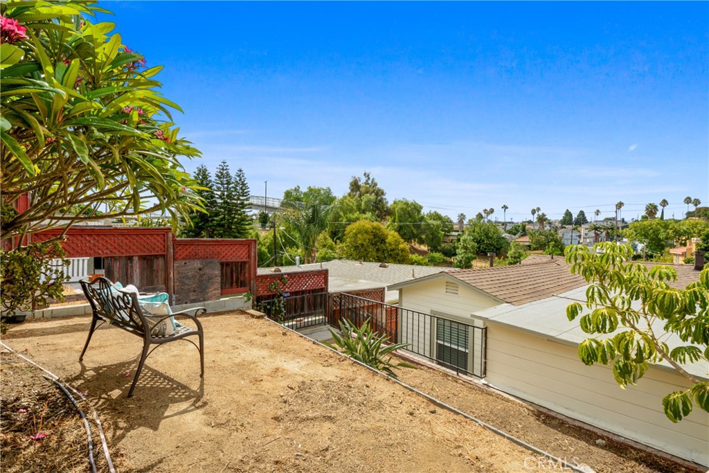 734 Summerland Place