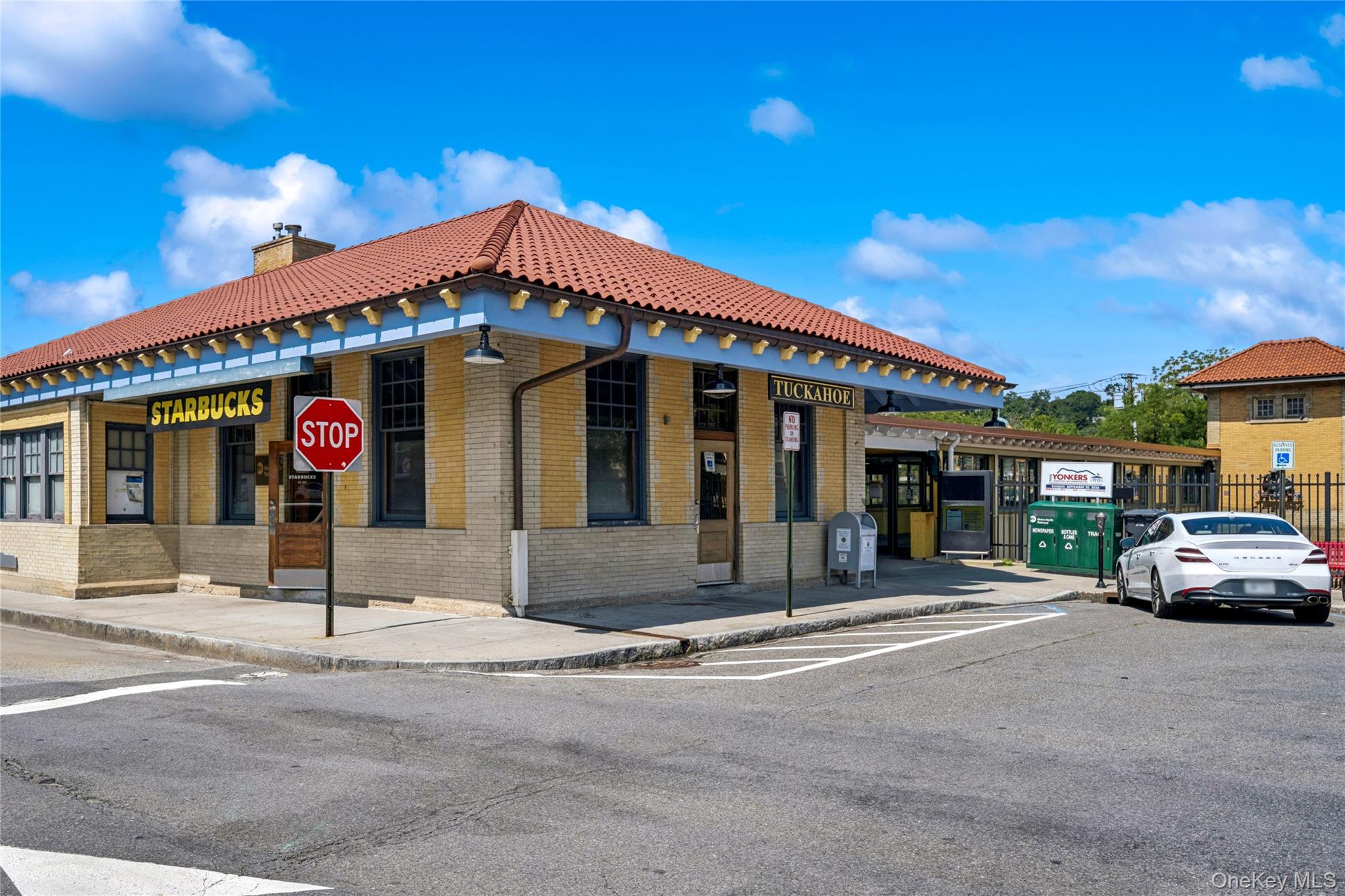 247 Parkview Avenue Unit: 3P