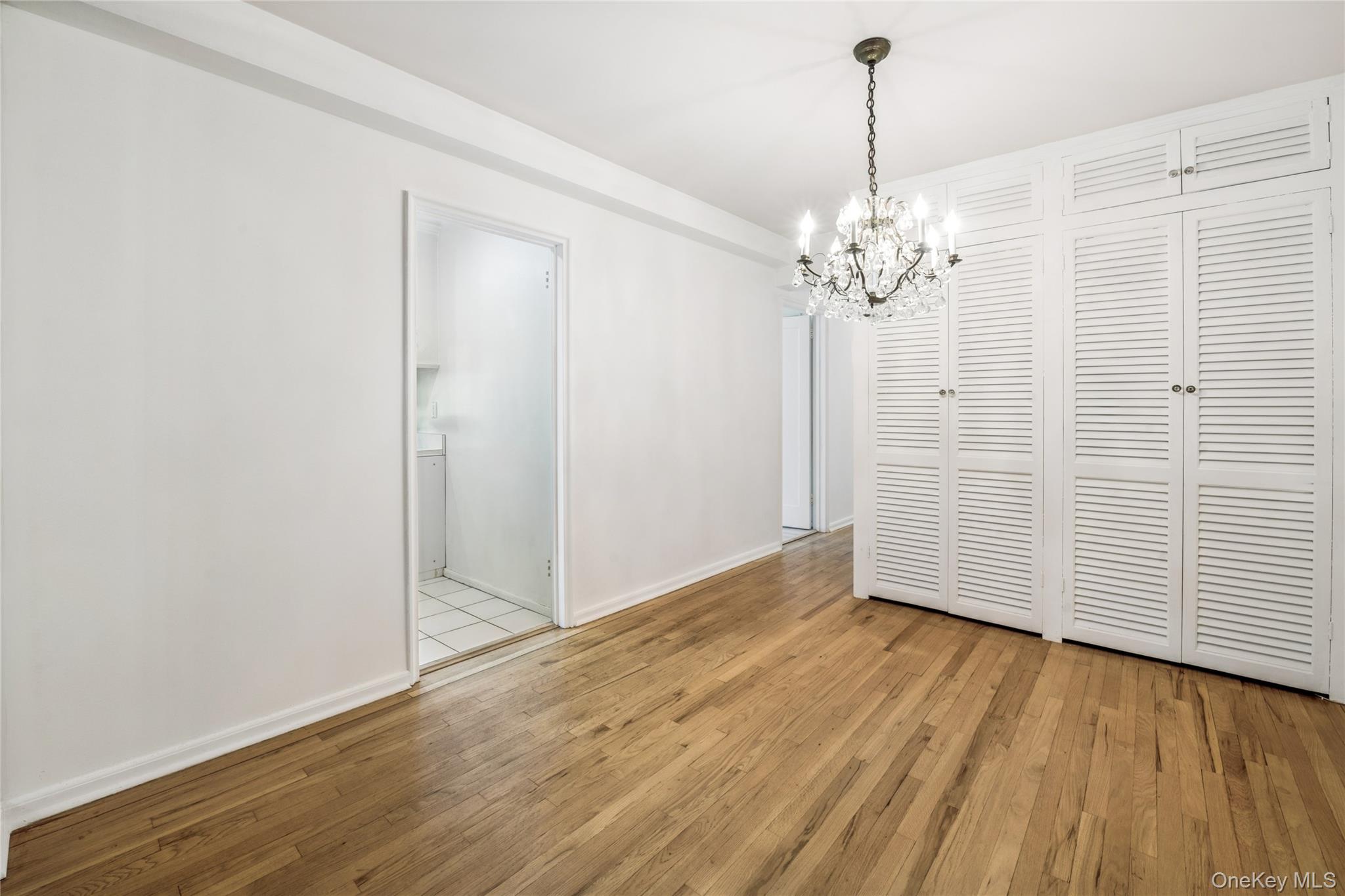 247 Parkview Avenue Unit: 3P
