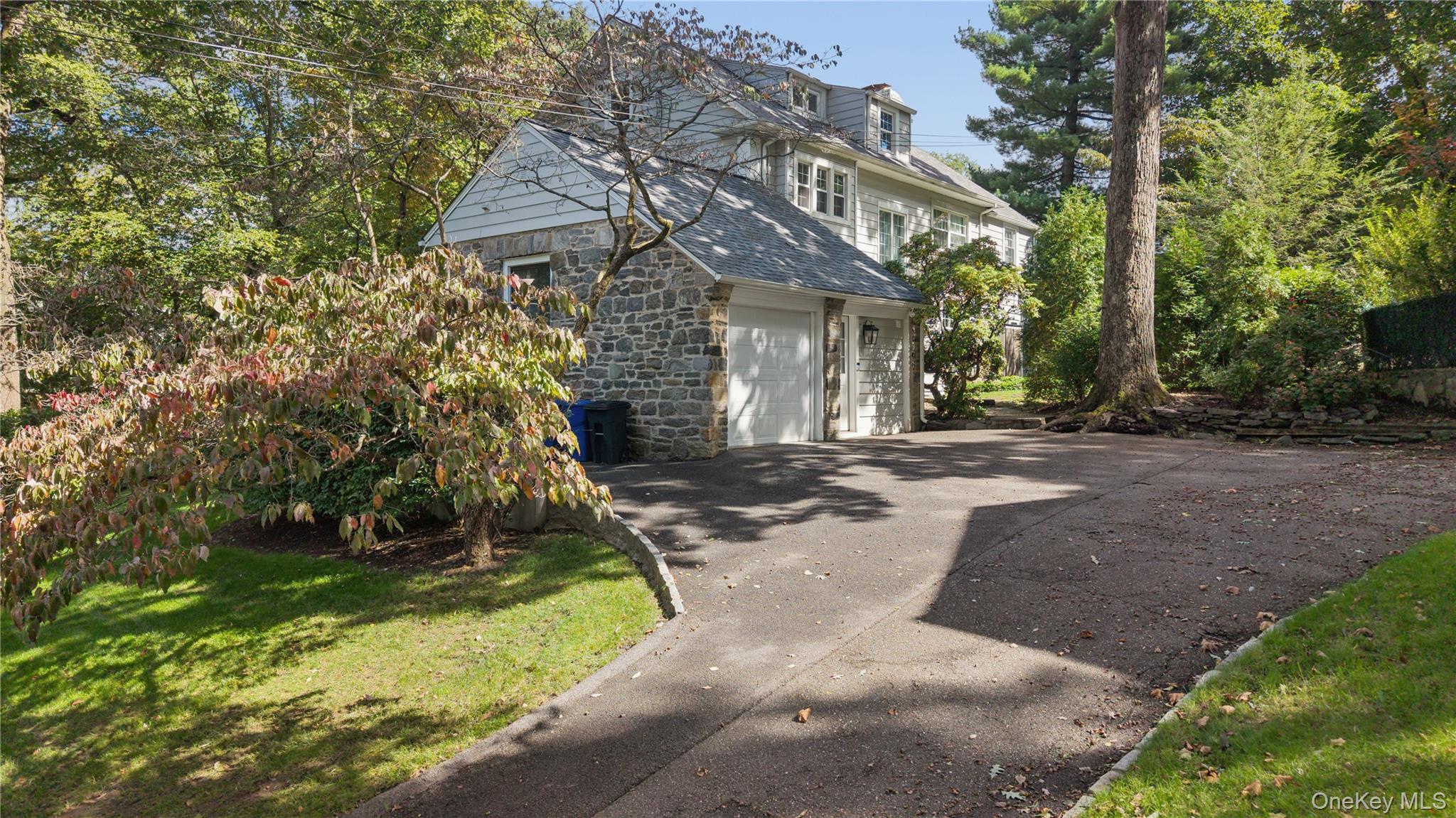 211 Douglas Place