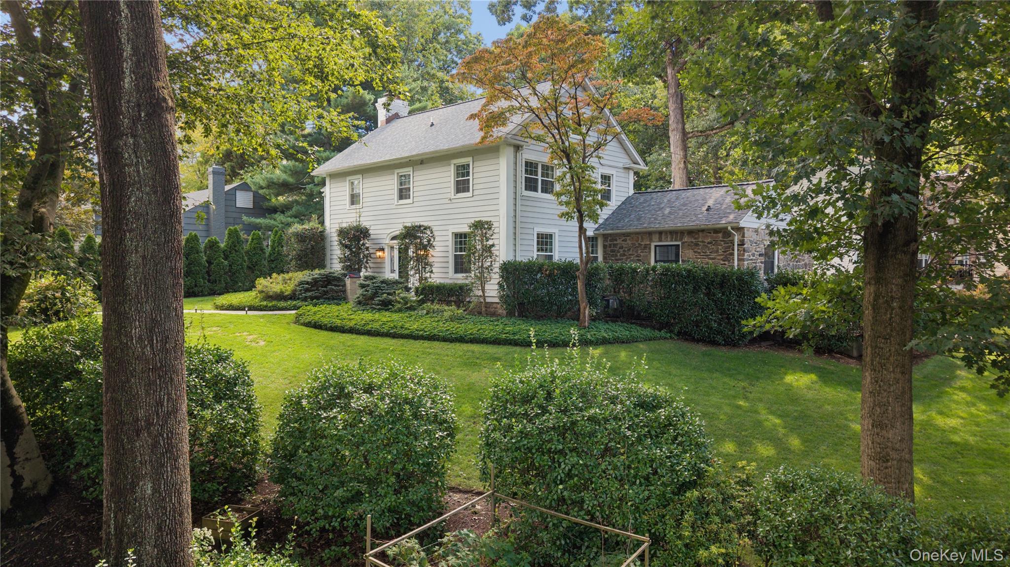 211 Douglas Place