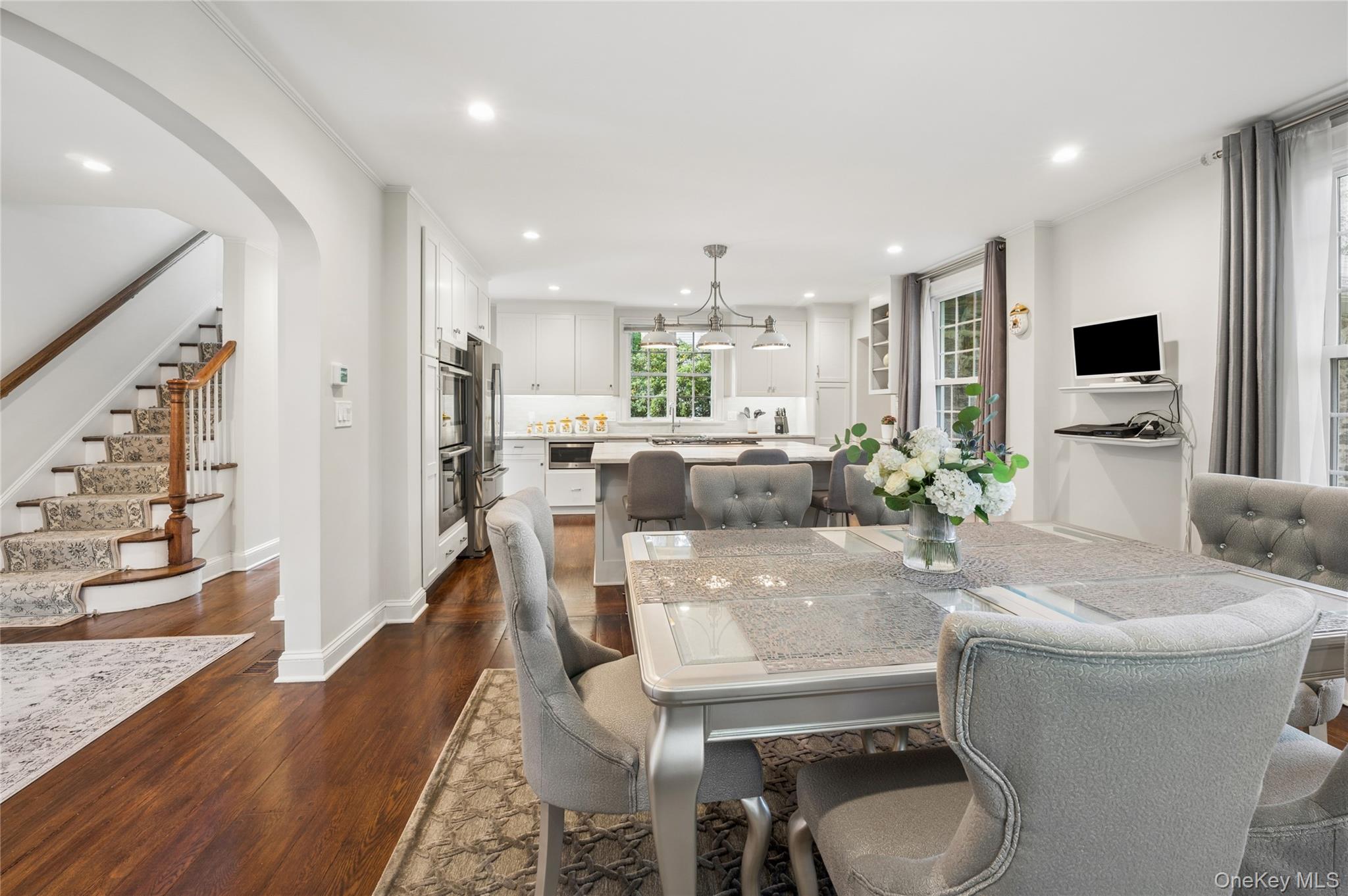 211 Douglas Place