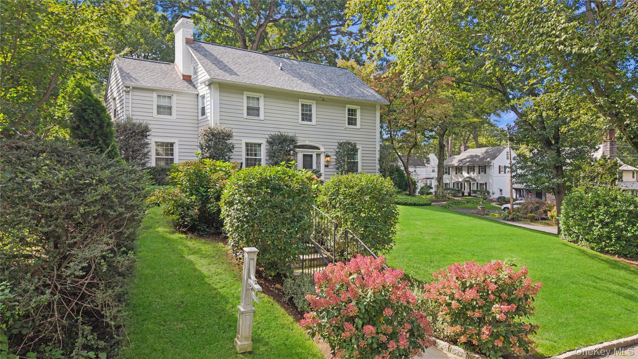211 Douglas Place