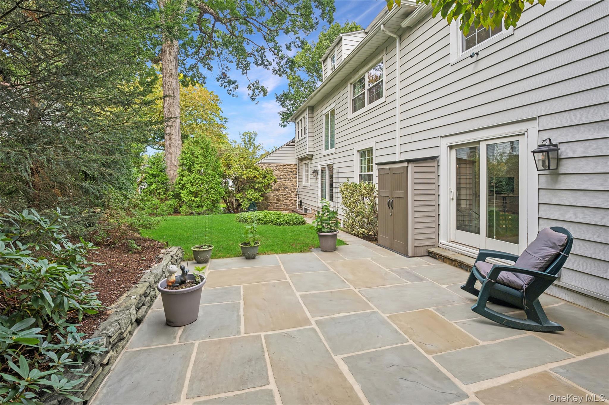211 Douglas Place
