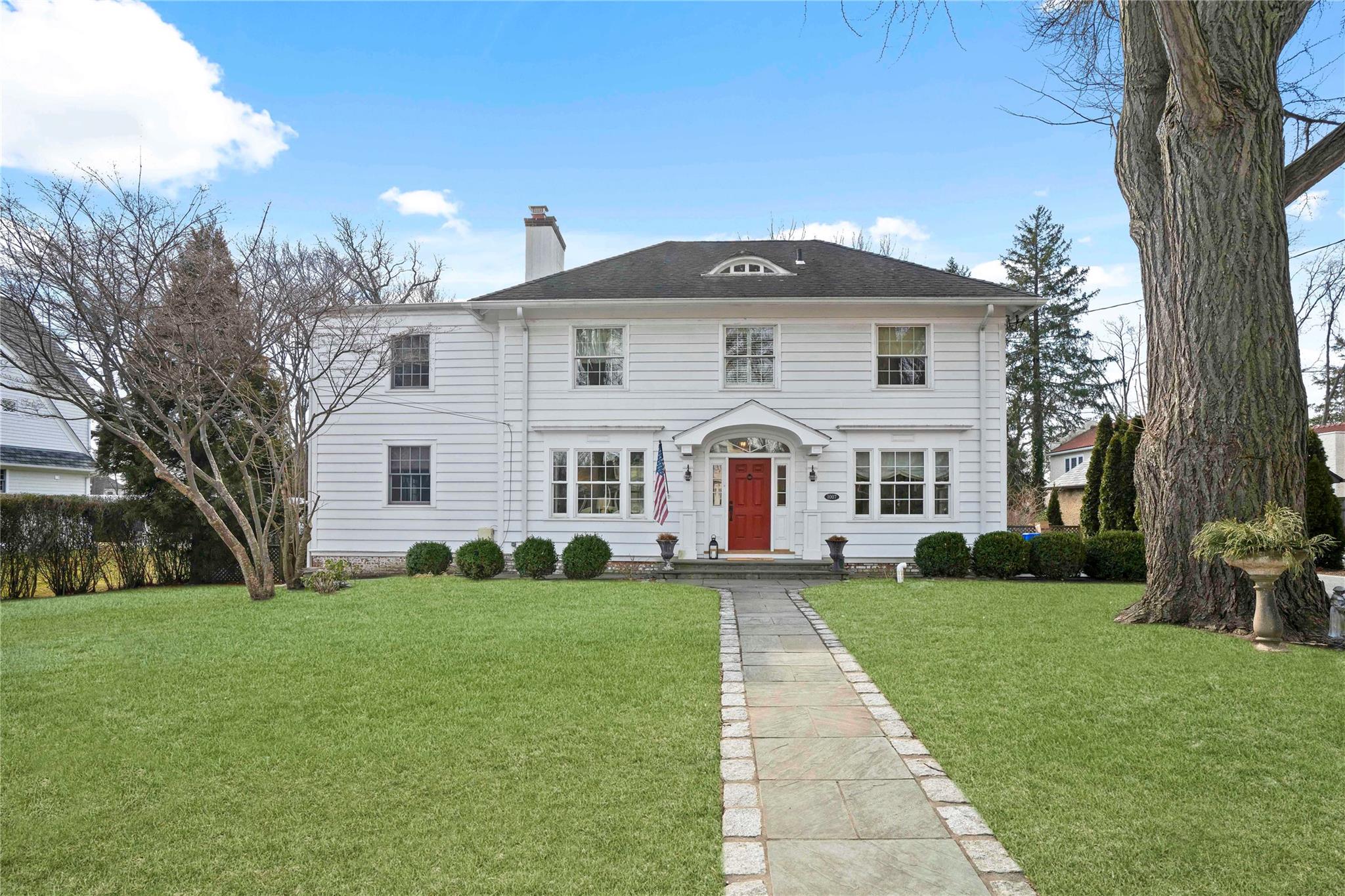 1007 Prospect Avenue