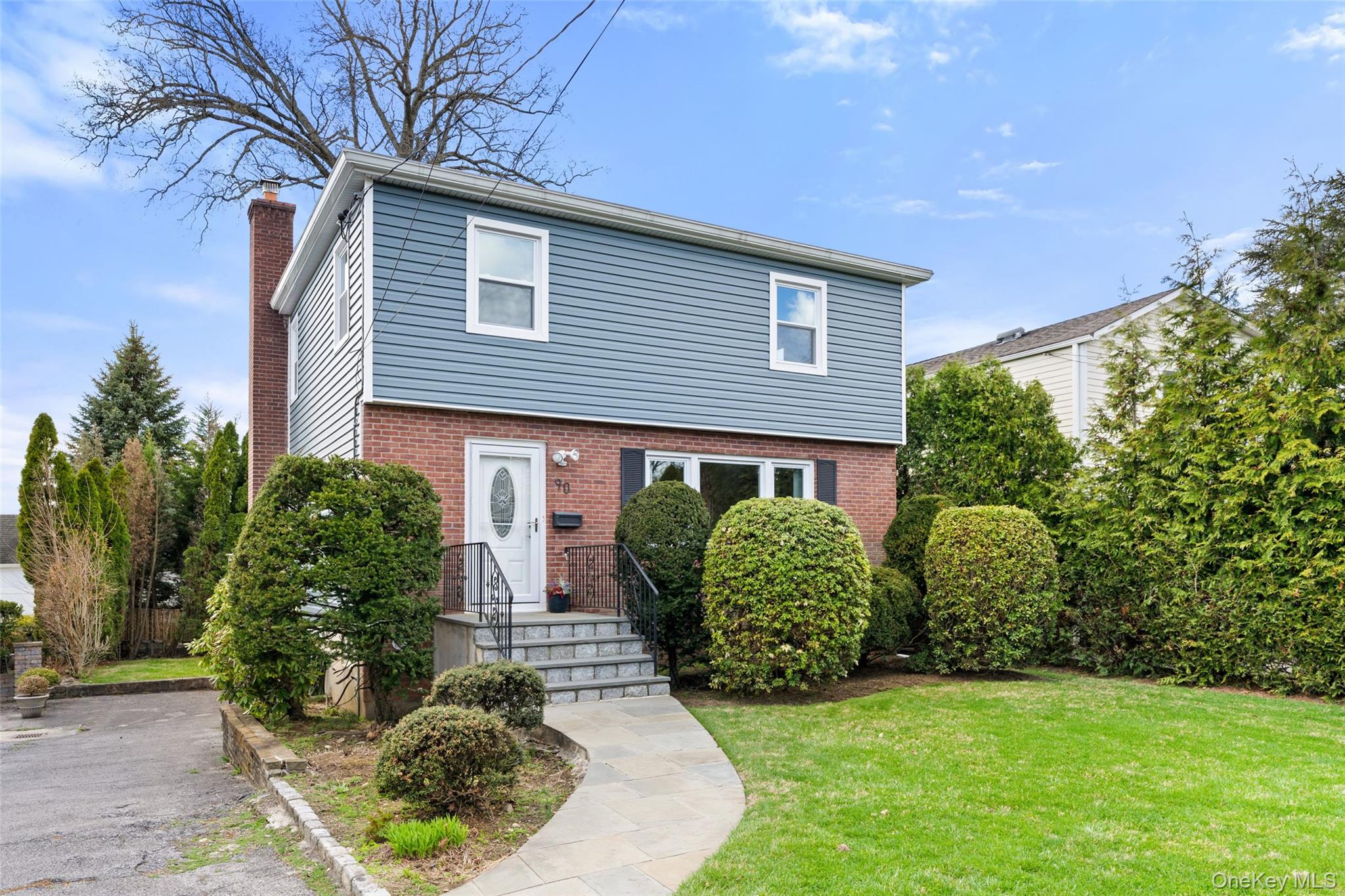 90 Homestead Avenue