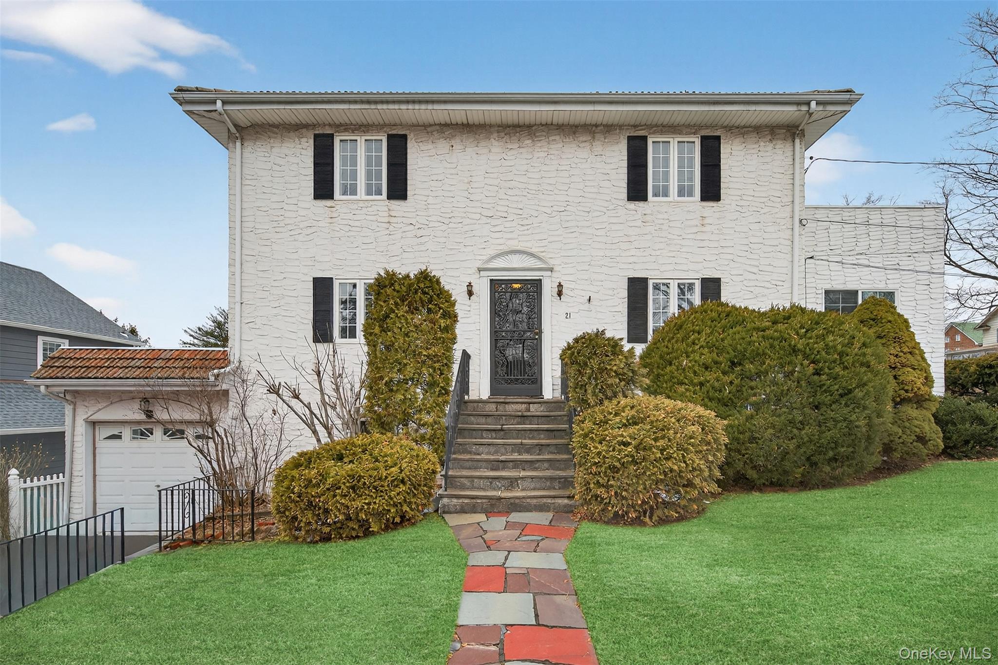 21 Lawrence Place