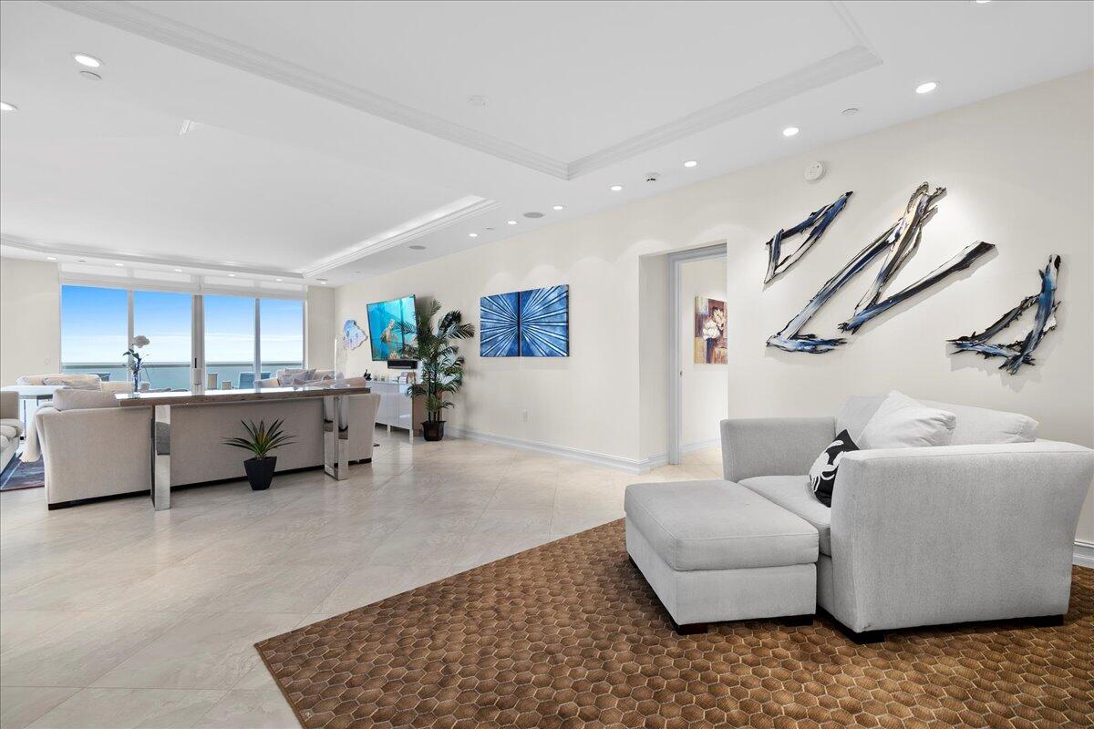 4600 N Ocean Drive 701