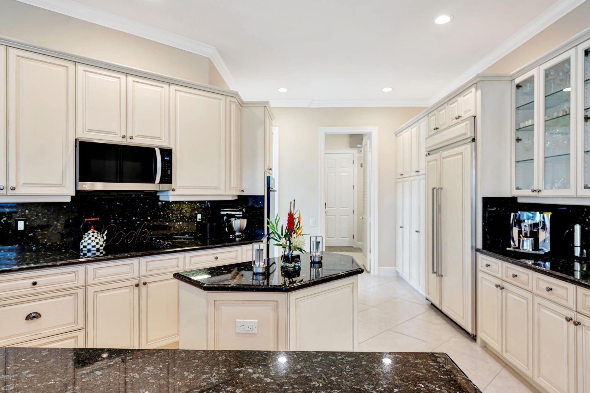 736 Sandy Point Lane