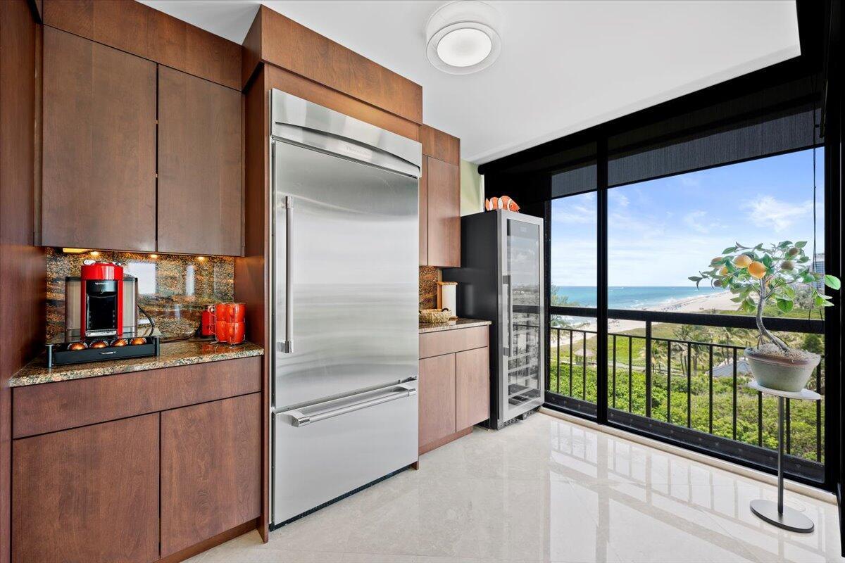 4000 N Ocean Drive 704