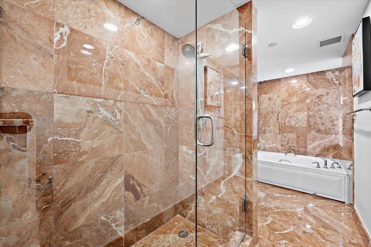 4000 N Ocean Drive 704