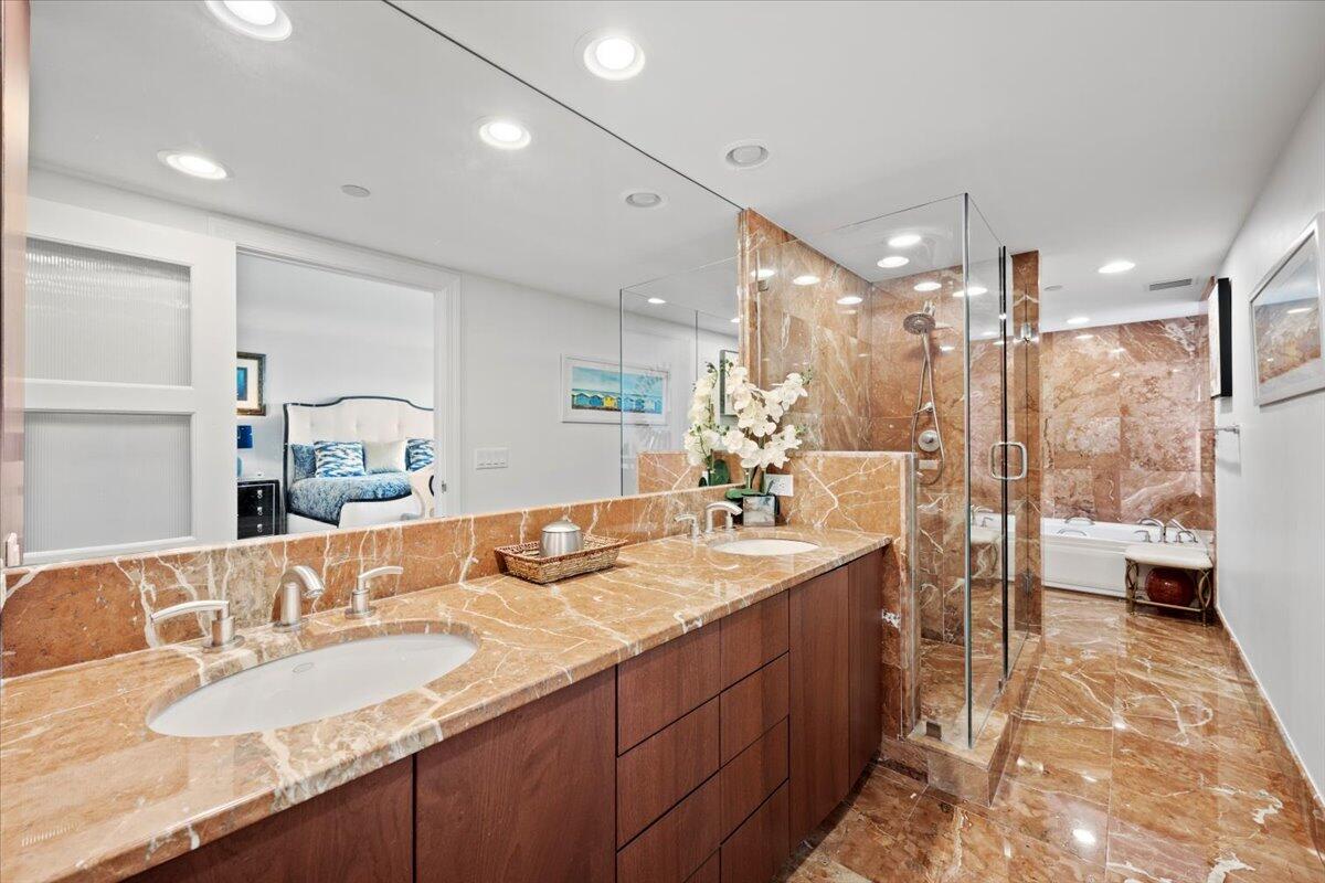 4000 N Ocean Drive 704