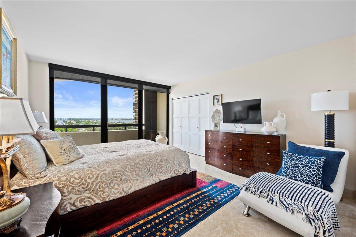 4000 N Ocean Drive 704