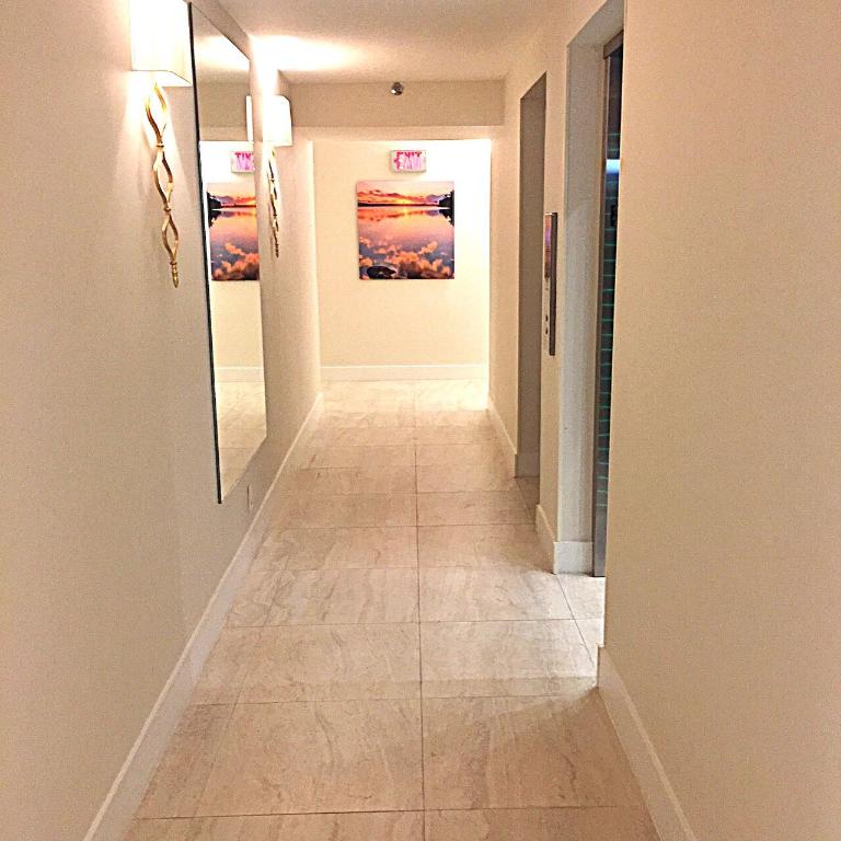 5550 N Ocean Drive 22b