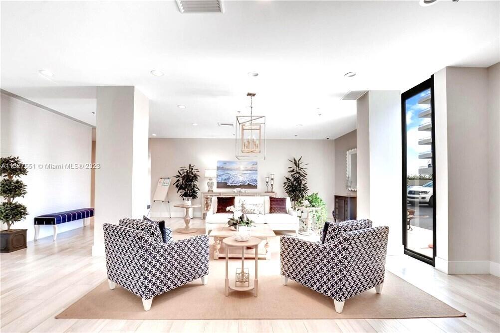 5550 N Ocean Drive 22b