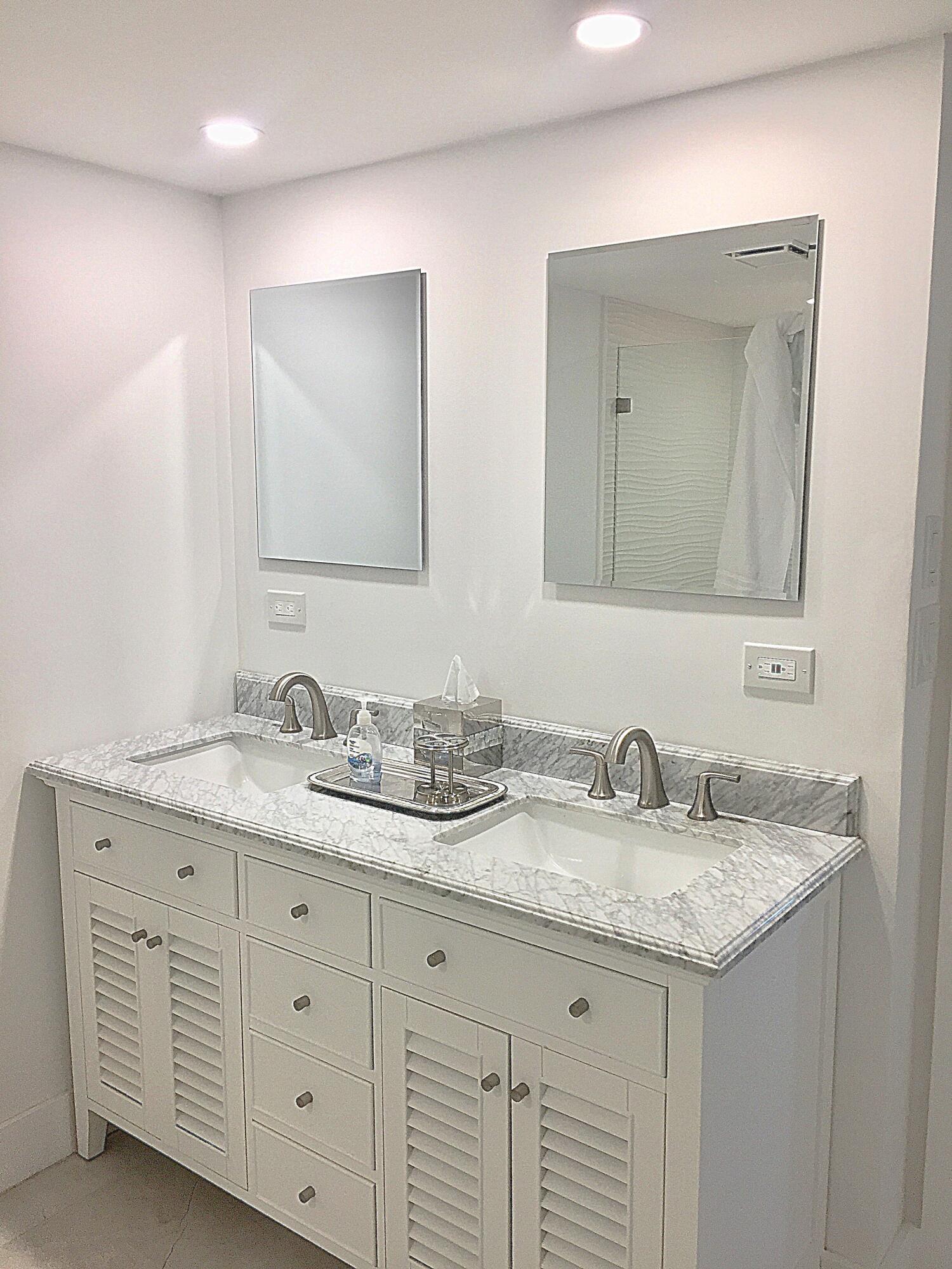 5550 N Ocean Drive 22b