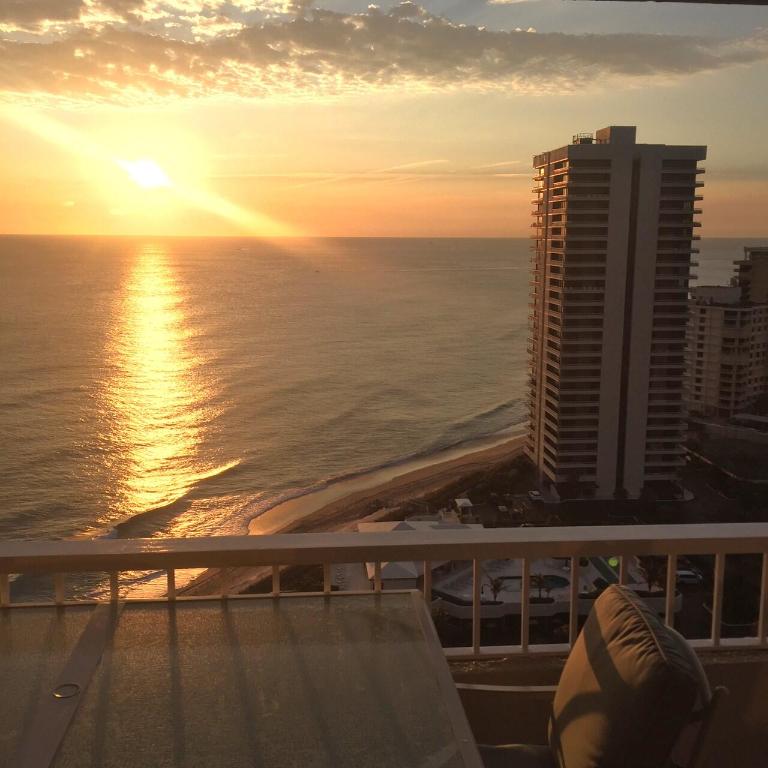 5550 N Ocean Drive 22b