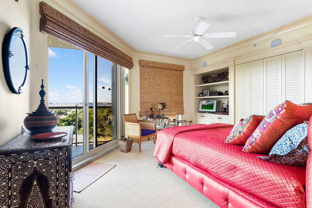 3920 N Ocean Drive 6a