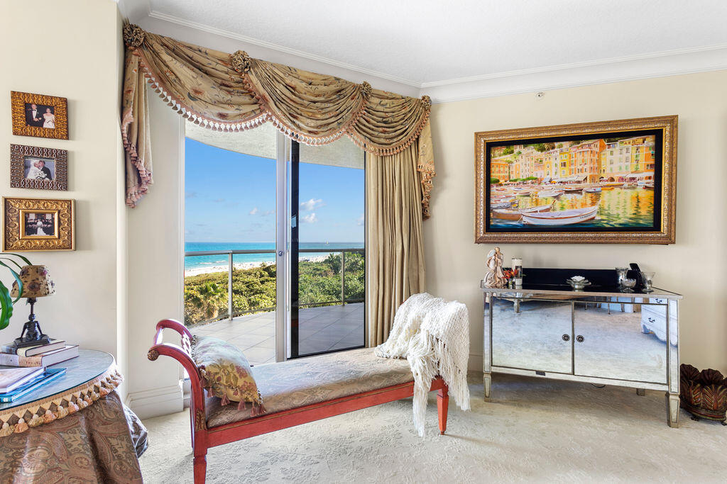 3920 N Ocean Drive 6a