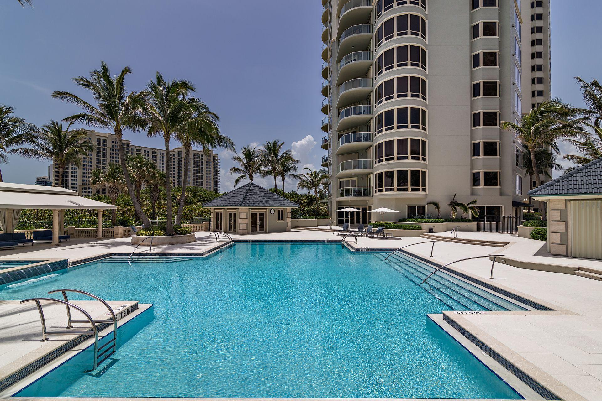 3920 N Ocean Drive 6a