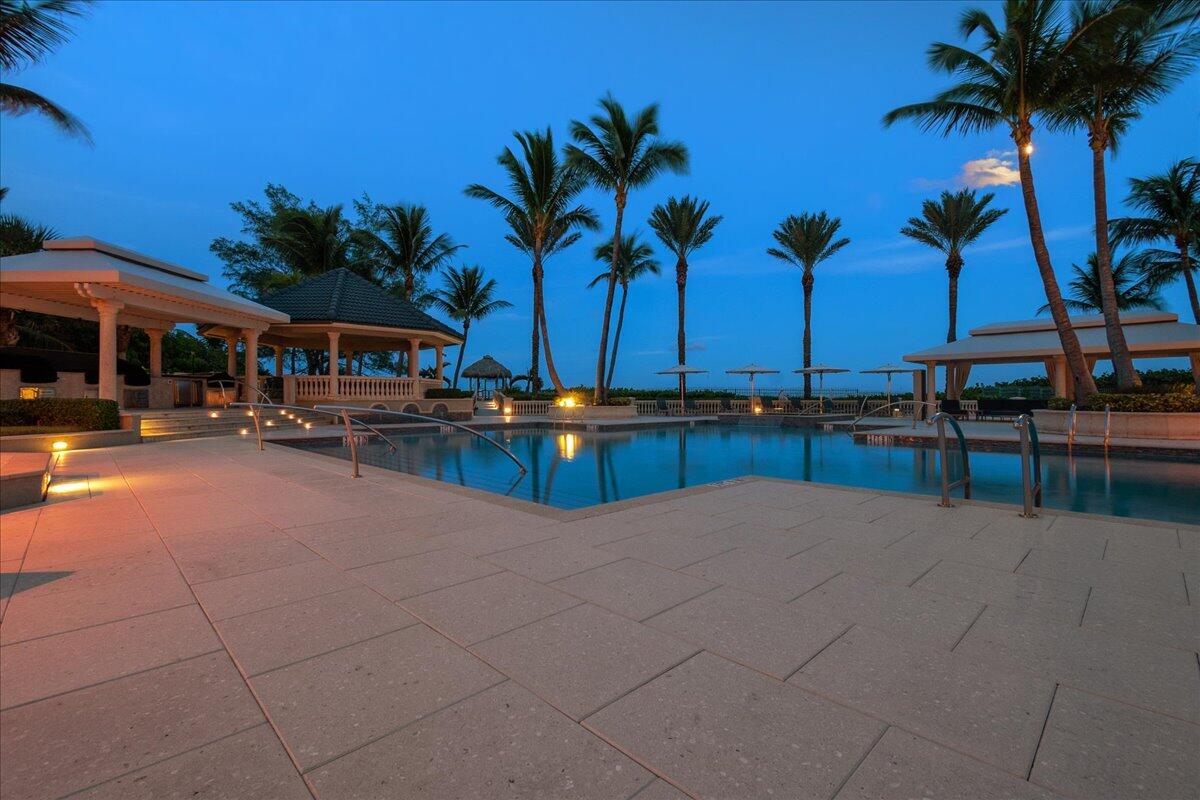 3920 N Ocean Drive 6a