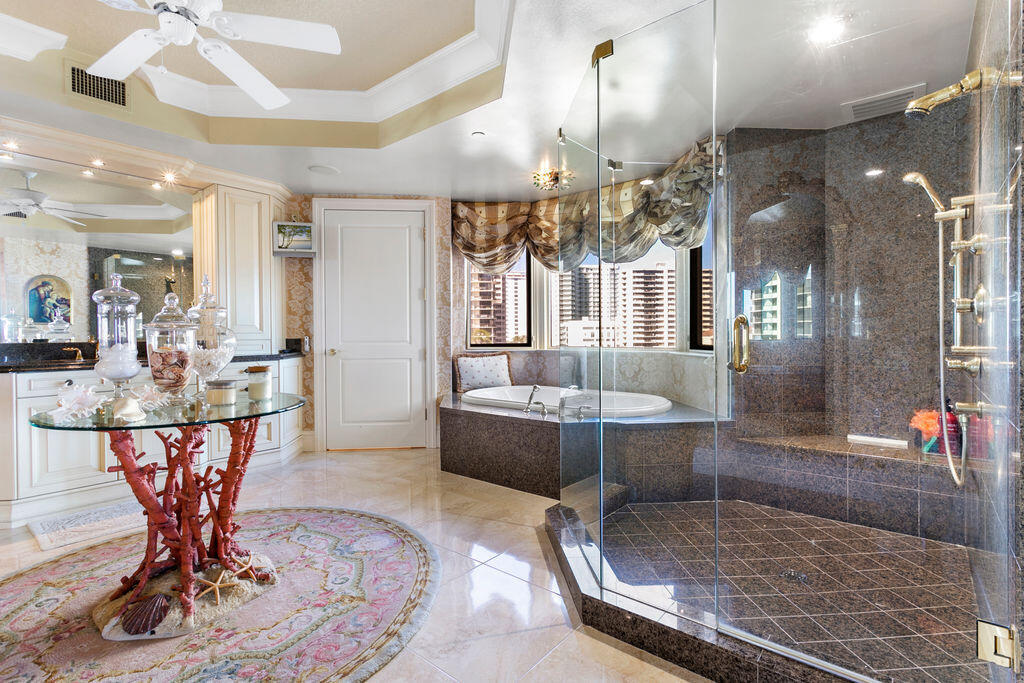 3920 N Ocean Drive 6a