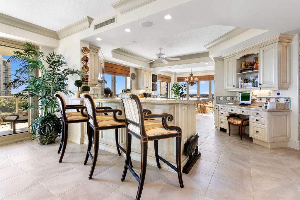 3920 N Ocean Drive 6a